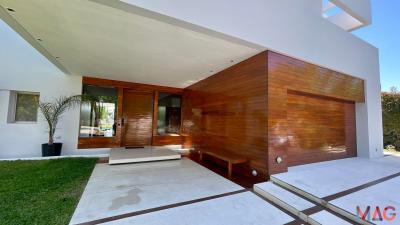 Casa 4 dormitorios en venta en Nordelta, Tigre
