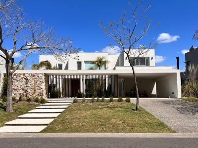 Casa 5 dormitorios en venta en Nordelta, Tigre