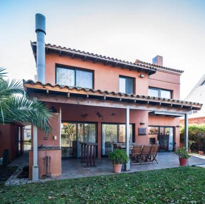 Casa 4 dormitorios en venta en General Pacheco, Tigre