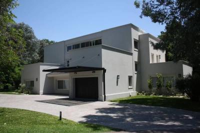 Casa 5 dormitorios en venta en Highland Park CC, Pilar