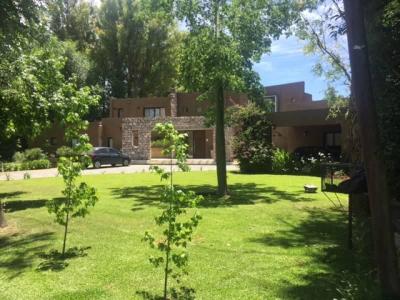 Casa 6 dormitorios en venta en Highland Park CC, Pilar