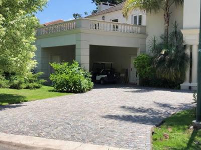 Casa 5 dormitorios en venta en Highland Park CC, Pilar
