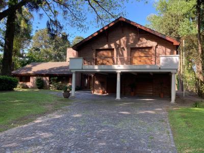 Casa 5 dormitorios en venta en Highland Park CC, Pilar