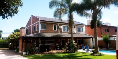 Casa 4 dormitorios en venta en Pilar, Pilar