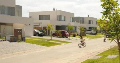 Casa en venta en Casas de Santa Maria, Villanueva