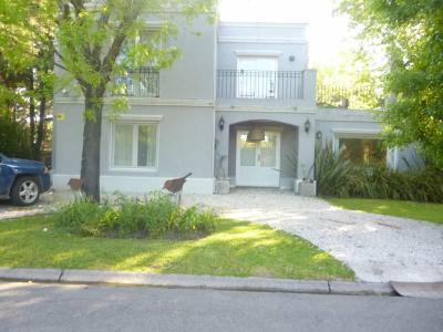 Casa en venta en Buen Retiro, Pilar