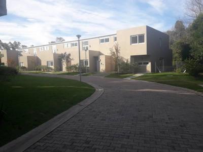 Departamento en venta en La Nazarena, Pilar