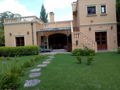 Casa 4 dormitorios en venta en Buen Retiro, Pilar