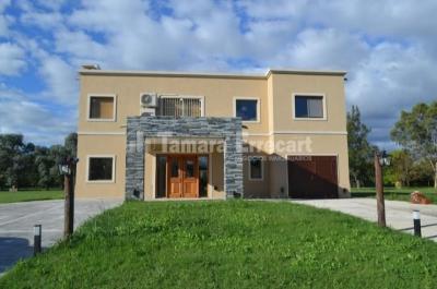 Casa en venta en Villa Rosa, Pilar