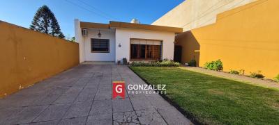 Casa 3 dormitorios en venta en Pilar Centro, Pilar