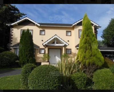Casa 4 dormitorios en venta en Maschwitz Privado, Escobar