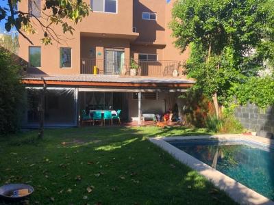 Casa 5 dormitorios en venta en Punta Chica, San Fernando