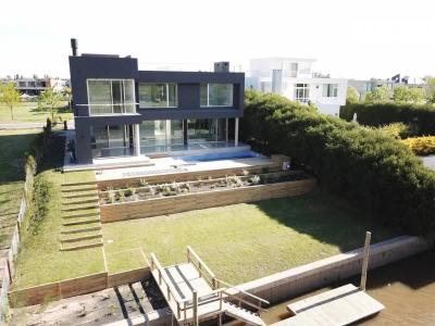 Casa 8 dormitorios en venta en Nordelta, Tigre