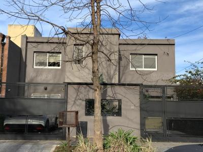Casa 4 dormitorios en venta en Boulogne, San Isidro