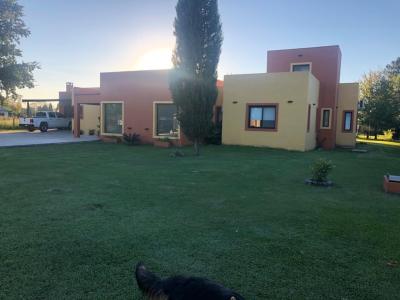 Casa 3 dormitorios en venta en Fatima, Pilar