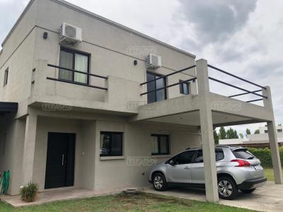 Casa en venta en San Alfonso, Pilar del Este