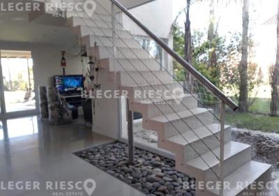 Casa 4 dormitorios en venta en Villanueva, Tigre
