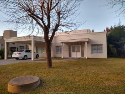 Casa en alquiler temporario en San Patricio, Moreno