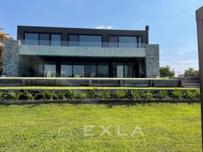 Casa 4 dormitorios en venta en Nordelta, Tigre