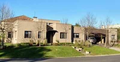 Casa 3 dormitorios en venta en Nordelta, Tigre