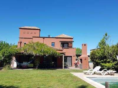 Casa 4 dormitorios en venta en Villanueva, Tigre