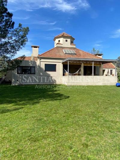 Casa 4 dormitorios en venta en Santa Brigida, Campana