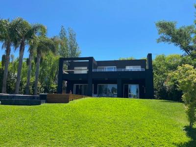 Casa 3 dormitorios en alquiler temporario en Santa Barbara, Tigre