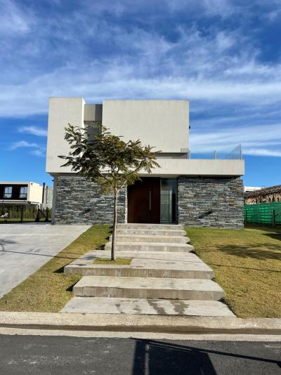 Casa en venta en Castaños, Nordelta