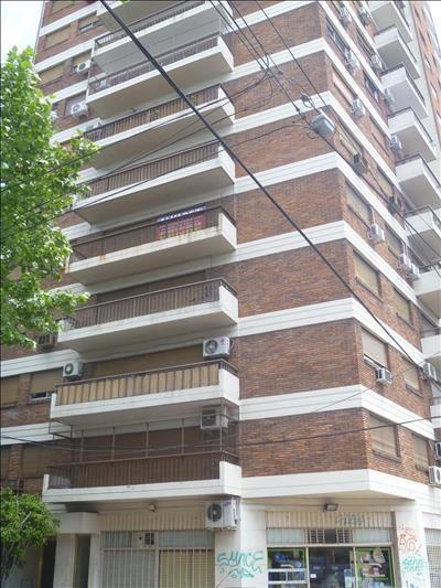 Departamento 3 dormitorios en venta en Avellaneda
