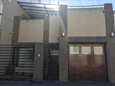Casa 2 dormitorios en venta en Wilde, Avellaneda