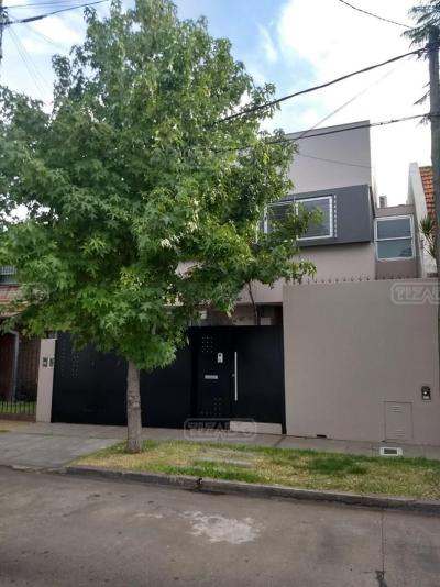 Casa en venta en Martinez Santa Fe / Fleming, Martinez