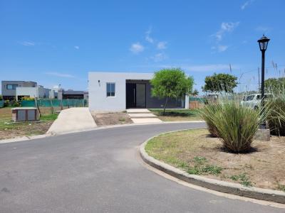 Casa 3 dormitorios en venta en Pilar del Este, Pilar