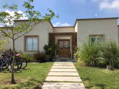 Casa en alquiler en San Rafael, Villanueva
