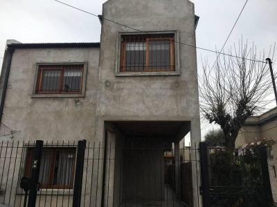 Casa 4 dormitorios en venta en Victoria, San Fernando
