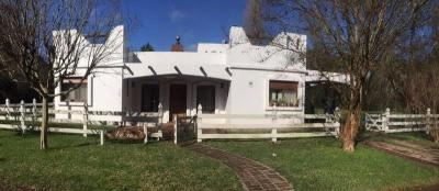 Casa 3 dormitorios en venta en La Cumbre de la Rosa, Pilar