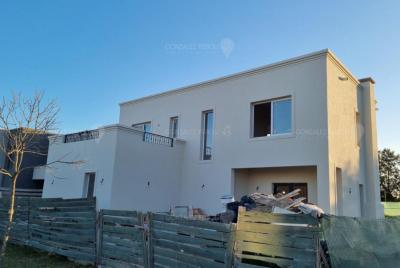 Casa en venta en San Gabriel, Villanueva