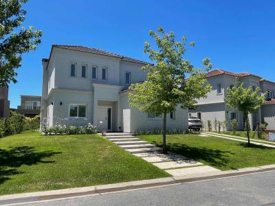 Casa 3 dormitorios en venta en Nordelta, Tigre