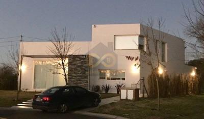 Casa 3 dormitorios en venta en Pilar del Este, Pilar