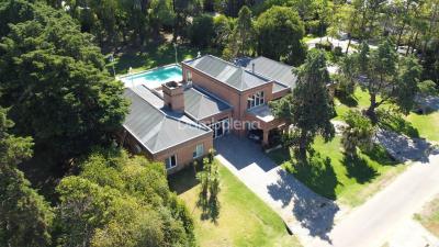 Casa 5 dormitorios en venta en Francisco Álvarez, Moreno