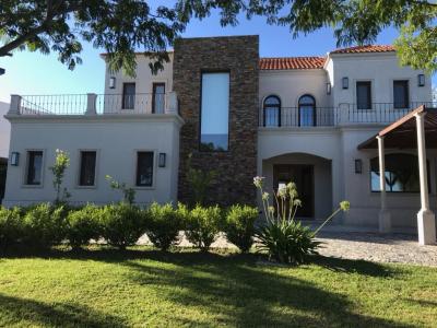 Casa 3 dormitorios en venta en Villanueva, Tigre