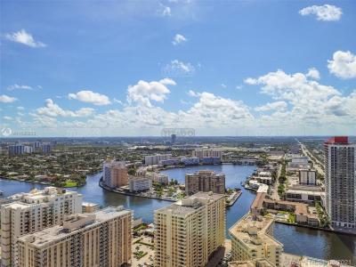 Departamento en venta en Hallandale, Miami