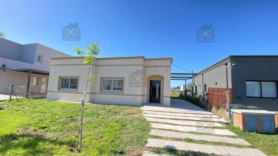 Casa 3 dormitorios en venta en Pilar del Este, Pilar