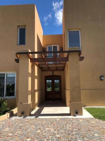 Casa 4 dormitorios en venta en Nordelta, Tigre