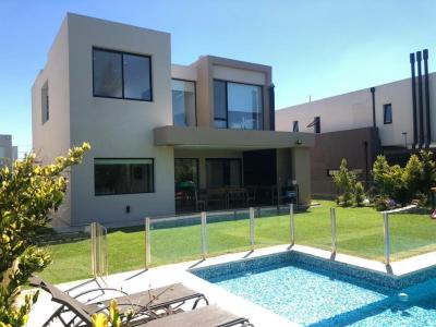 Casa 3 dormitorios en venta en Nordelta, Tigre