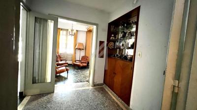 Casa 4 dormitorios en venta en Flores, Ciudad de Buenos Aires