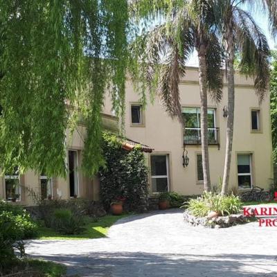 Casa 6 dormitorios en venta en Pilar Village, Pilar