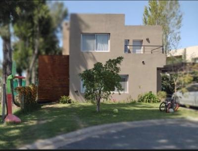 Casa 3 dormitorios en venta en Villanueva, Tigre