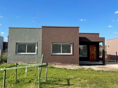 Casa 3 dormitorios en venta en Pilar del Este, Pilar