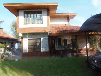 Casa 2 dormitorios en venta en Berazategui, Berazategui