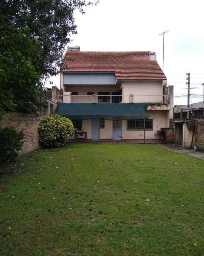 Casa 5 dormitorios en venta en Berazategui, Berazategui